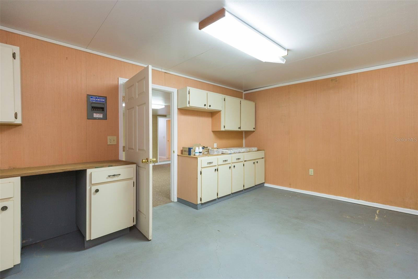 Image 42 of 68 For 39055 9th Avenue