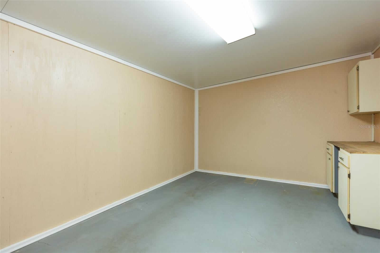 Image 43 of 68 For 39055 9th Avenue
