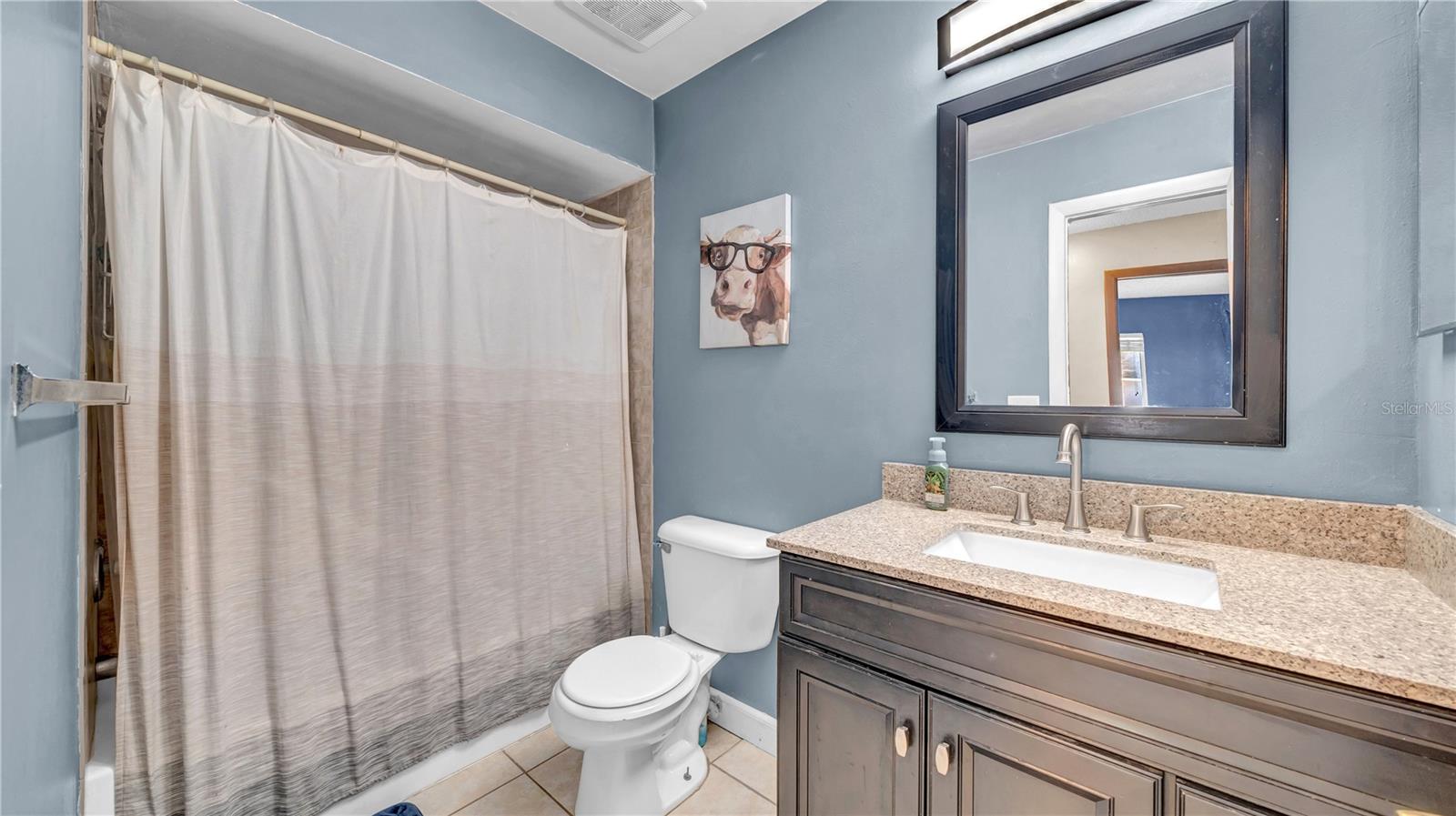 Image 15 of 26 For 812 Regent Circle S