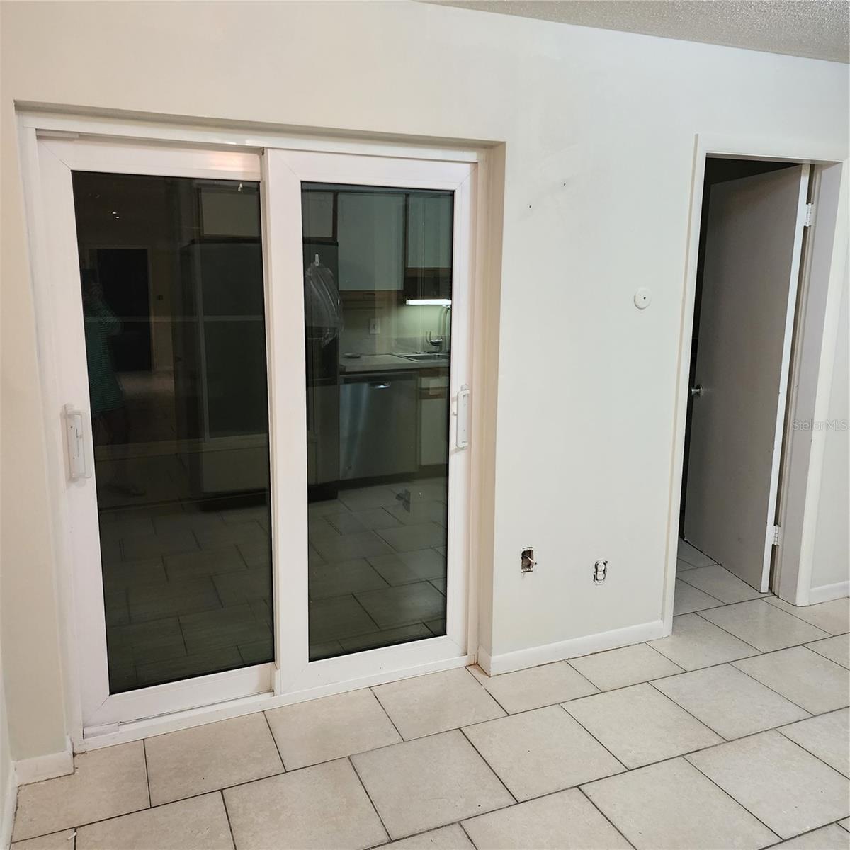 Image 6 of 10 For 2710 Jewel Road