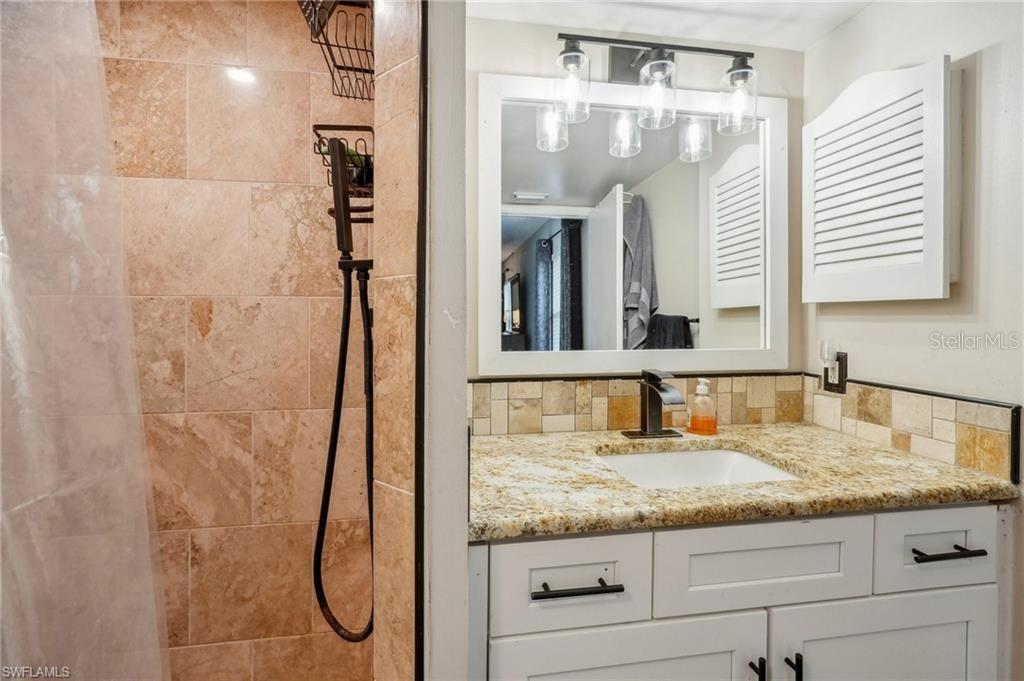 Image 14 of 16 For 5321 Summerlin Road 2108