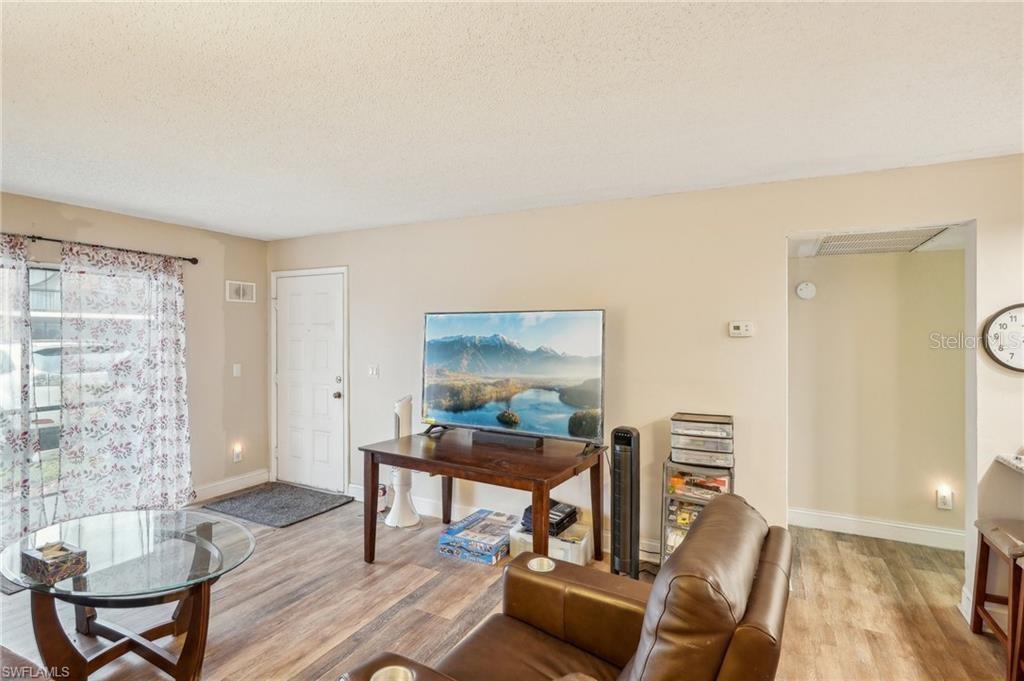Image 4 of 16 For 5321 Summerlin Road 2108