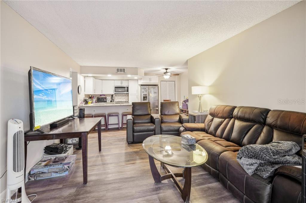 Image 5 of 16 For 5321 Summerlin Road 2108