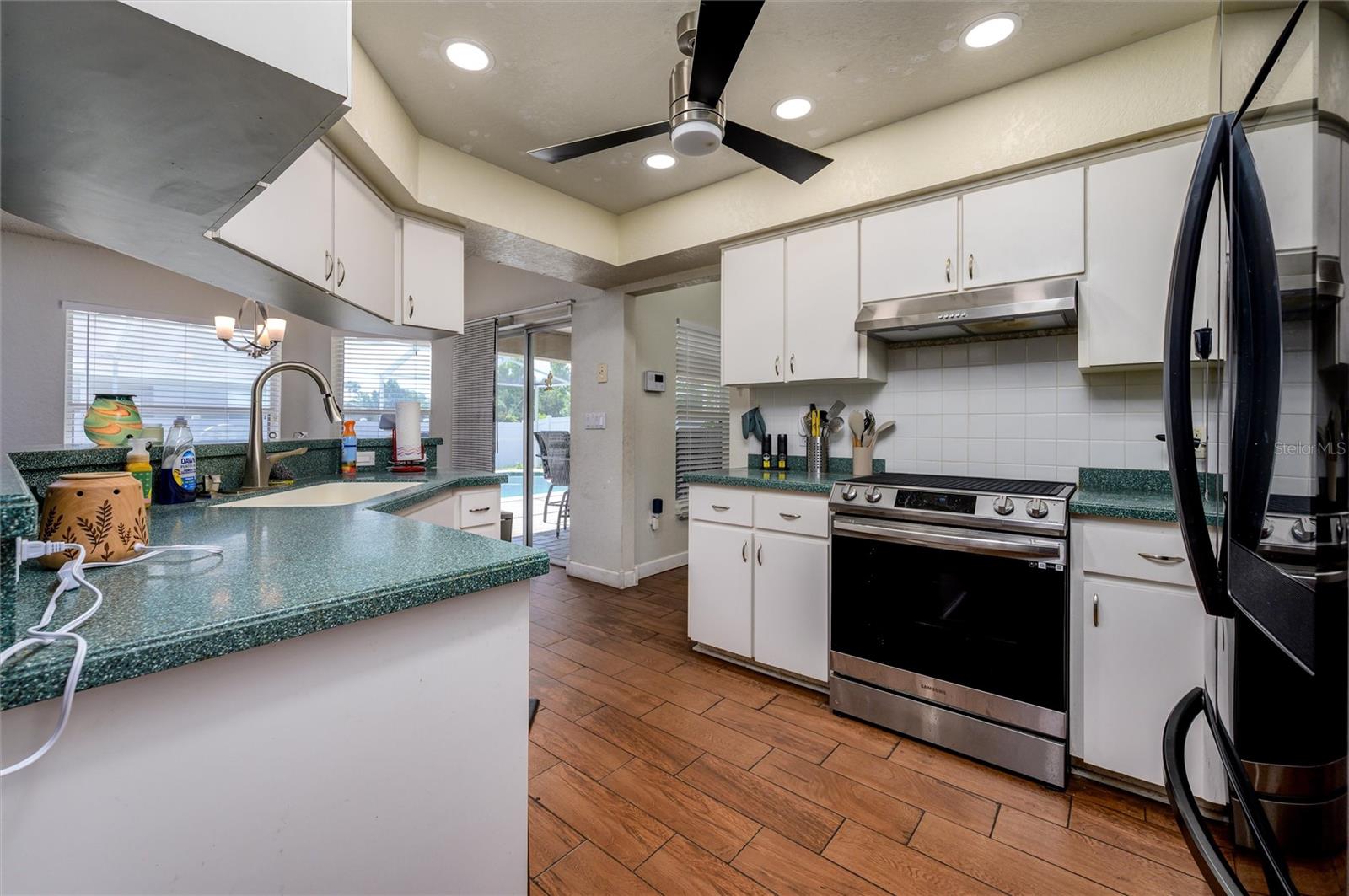 Image 13 of 38 For 10149 Briar Circle