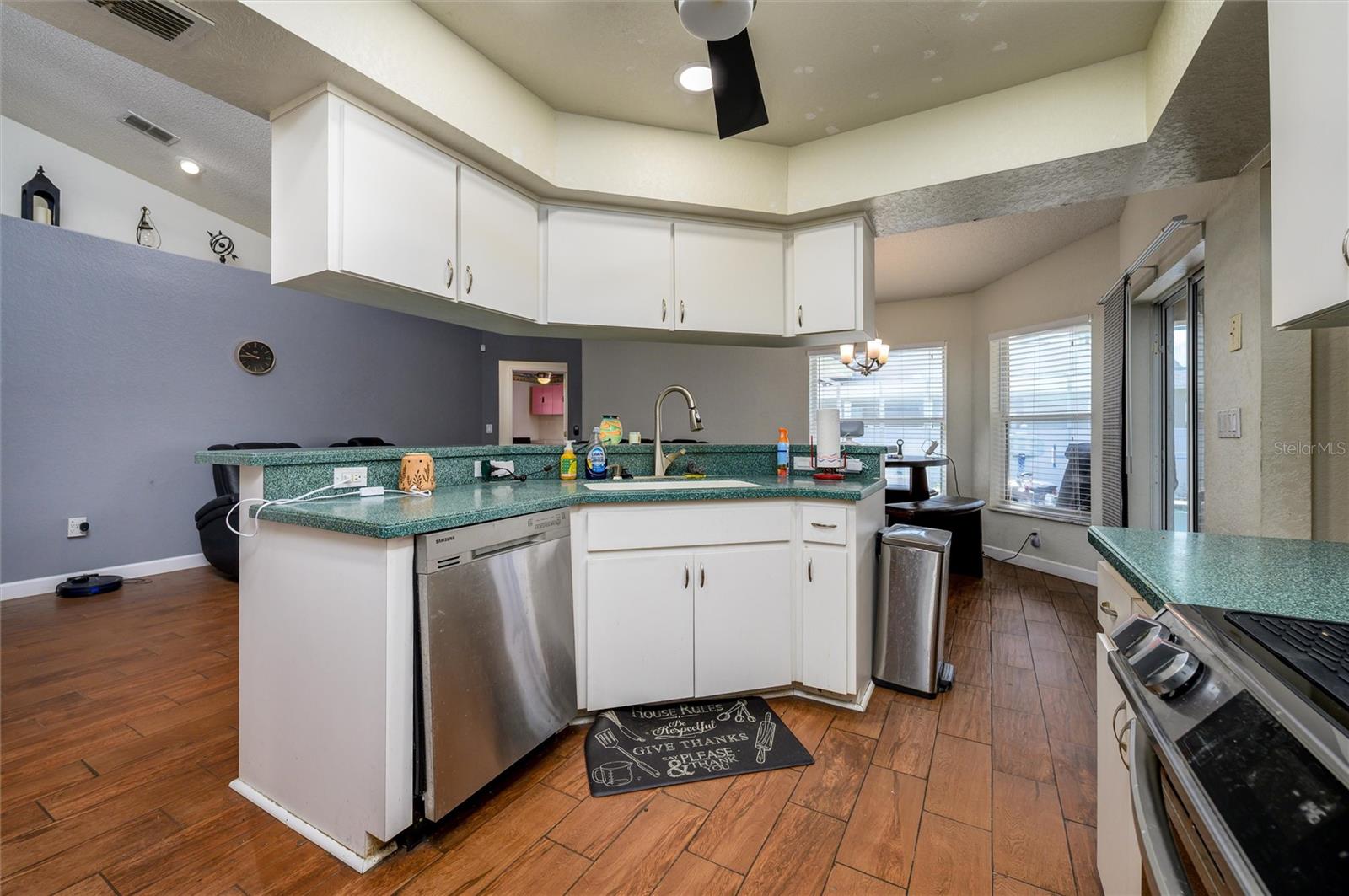 Image 14 of 38 For 10149 Briar Circle