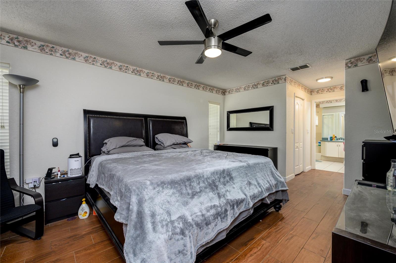 Image 15 of 38 For 10149 Briar Circle