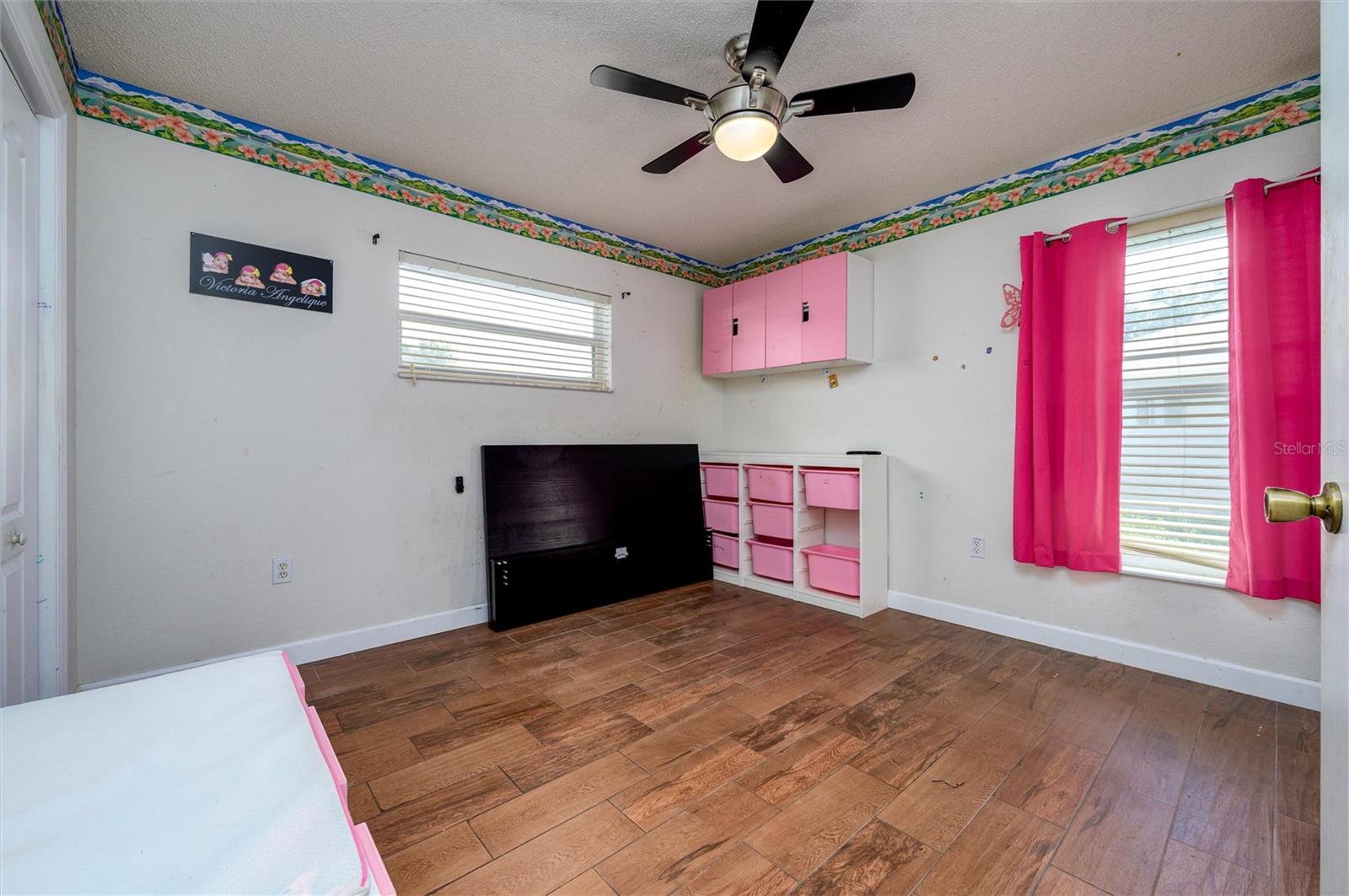 Image 21 of 38 For 10149 Briar Circle