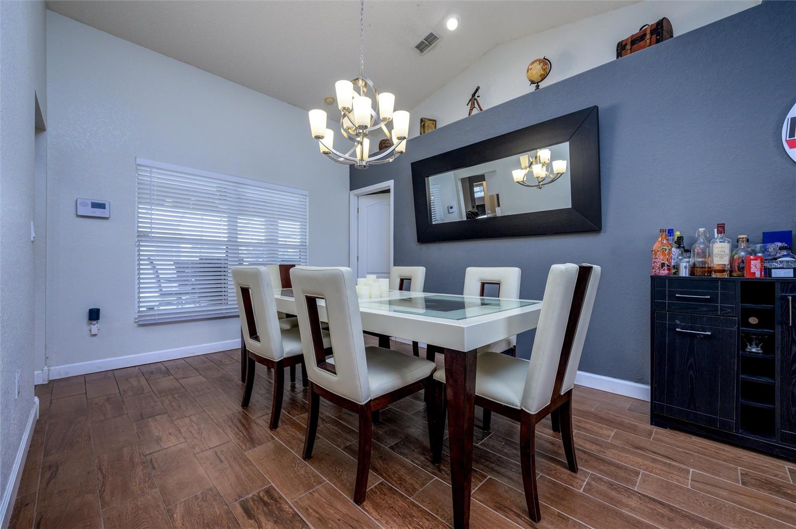 Image 8 of 38 For 10149 Briar Circle