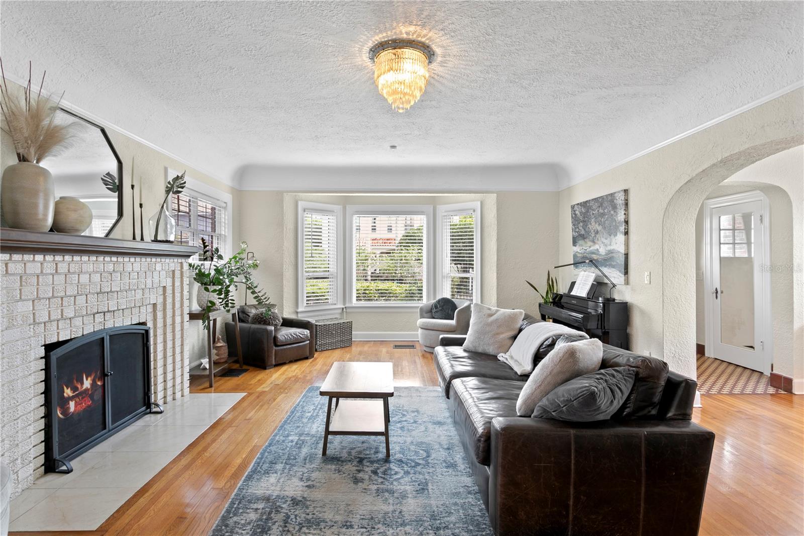 Image 13 of 55 For 126 14th Avenue Ne
