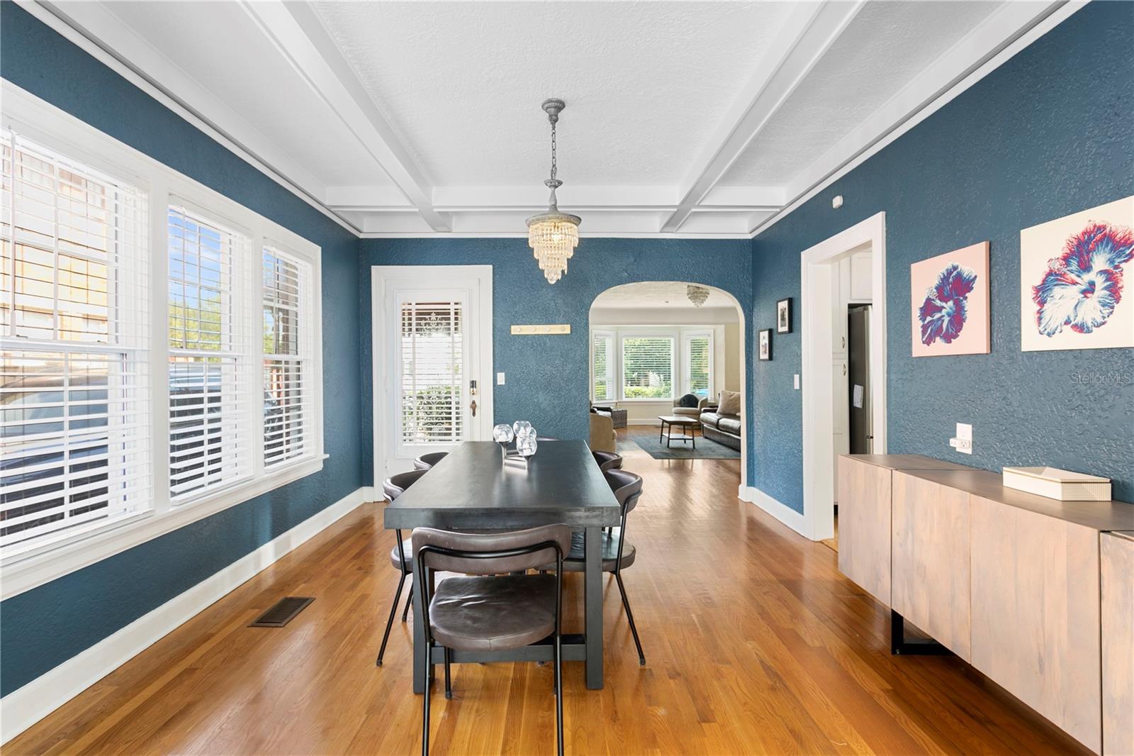 Image 18 of 55 For 126 14th Avenue Ne