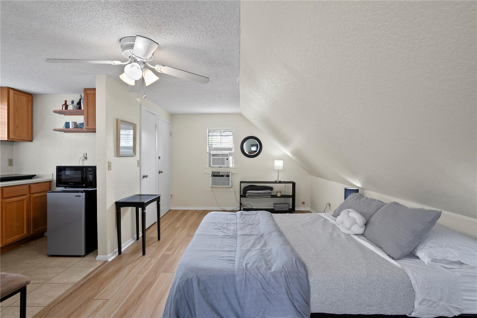 Image 50 of 55 For 126 14th Avenue Ne