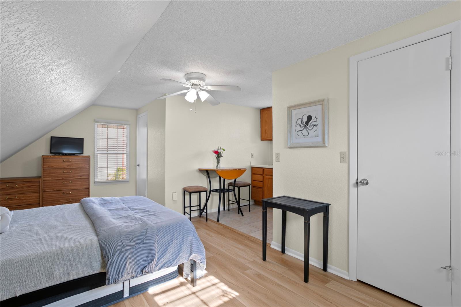 Image 51 of 55 For 126 14th Avenue Ne