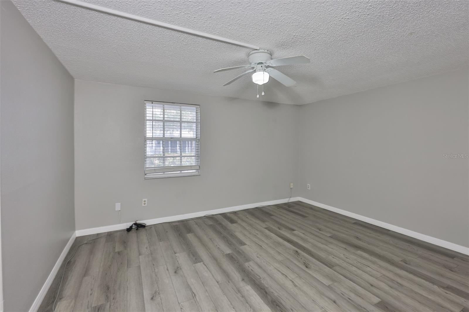 Image 16 of 24 For 4801 Mcelroy Avenue D104