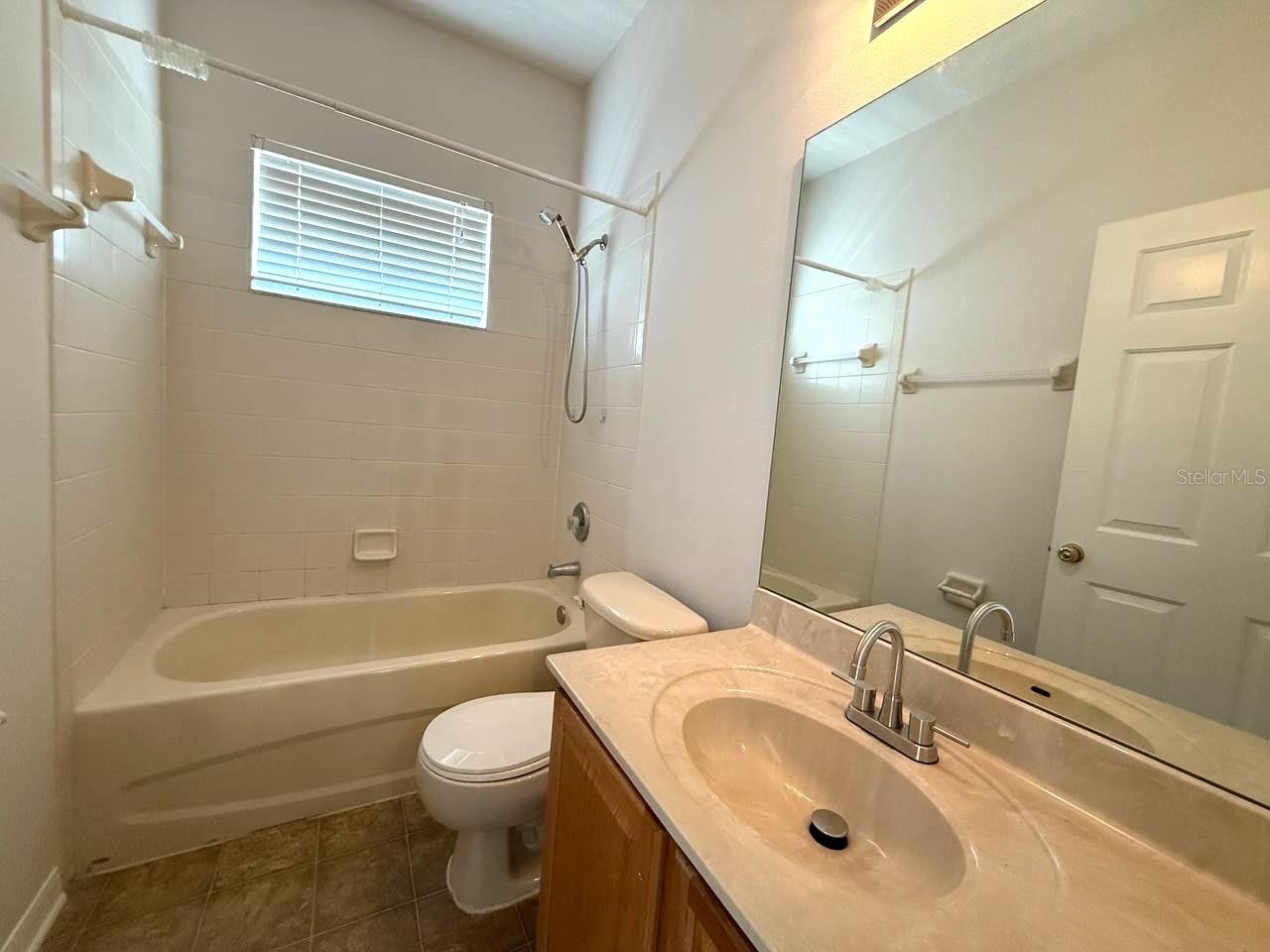 Image 19 of 30 For 11007 Hoffner Edge Drive