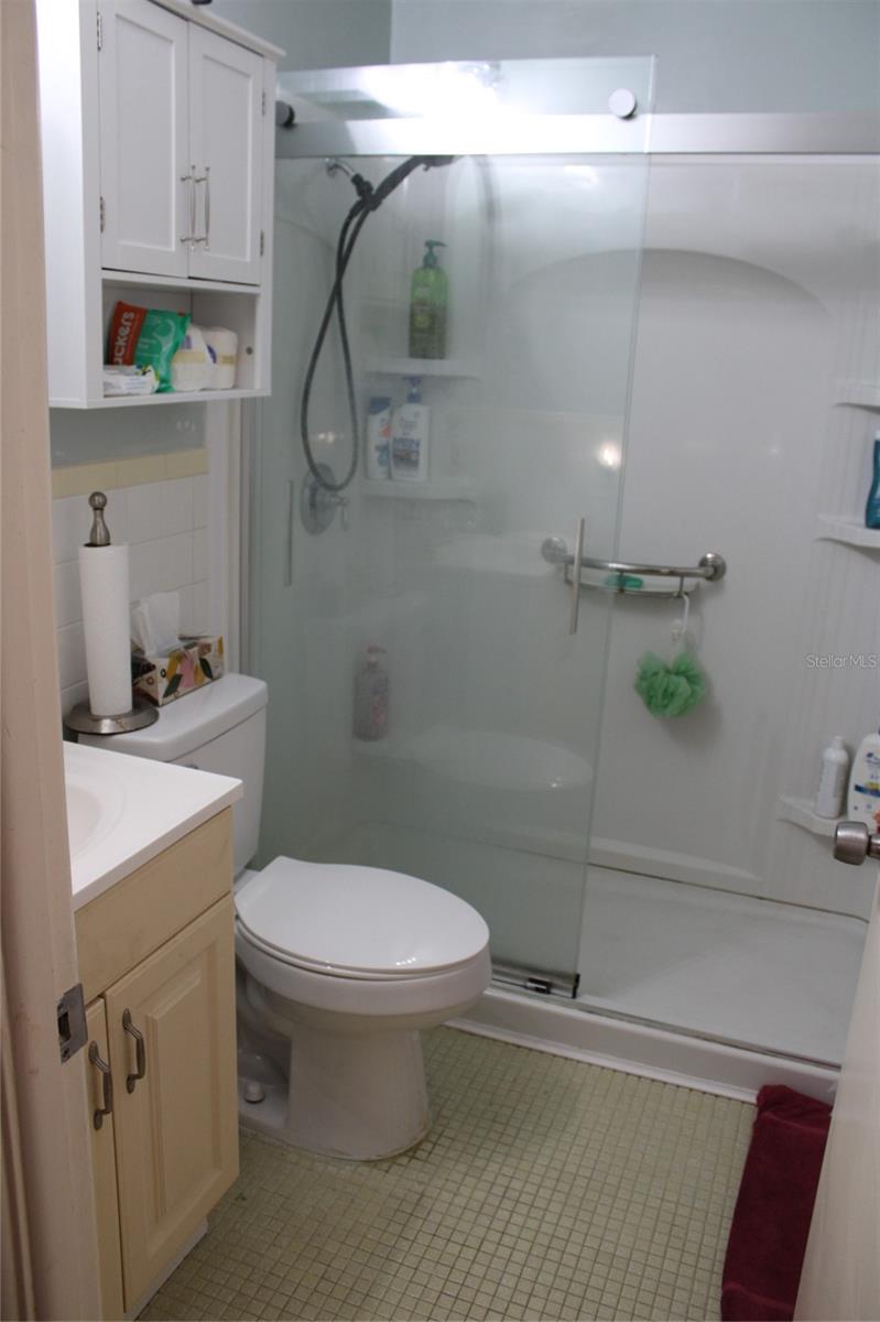 Listing photo id 8 for 2020 World Parkway Boulevard 12