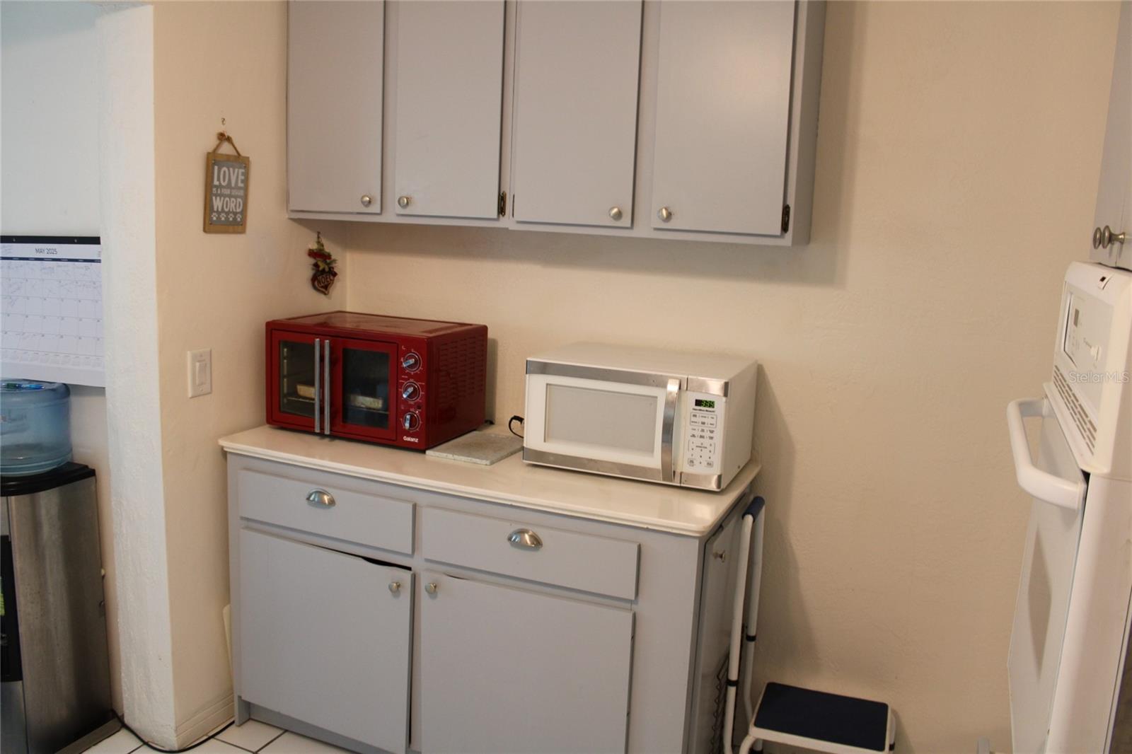 Listing photo id 14 for 2020 World Parkway Boulevard 12