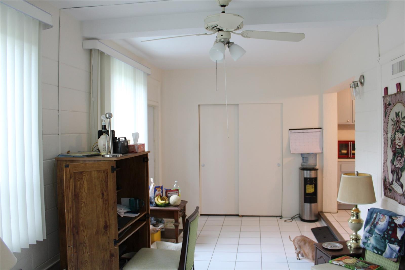 Listing photo id 20 for 2020 World Parkway Boulevard 12