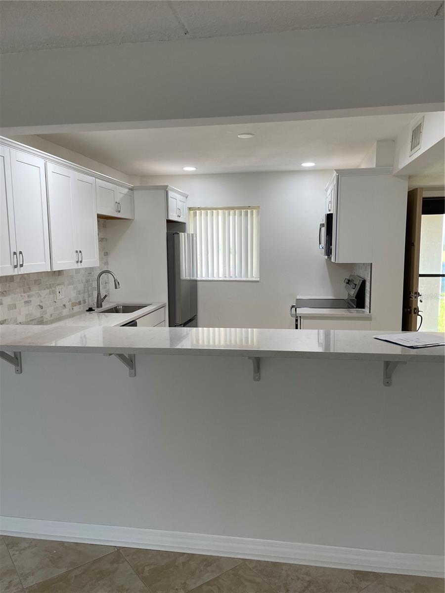 Image 3 of 30 For 845 Gulfview Boulevard 110