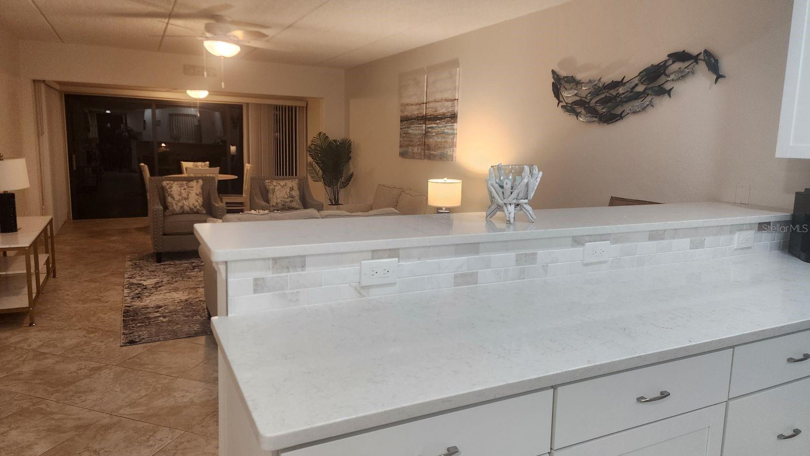 Image 8 of 30 For 845 Gulfview Boulevard 110