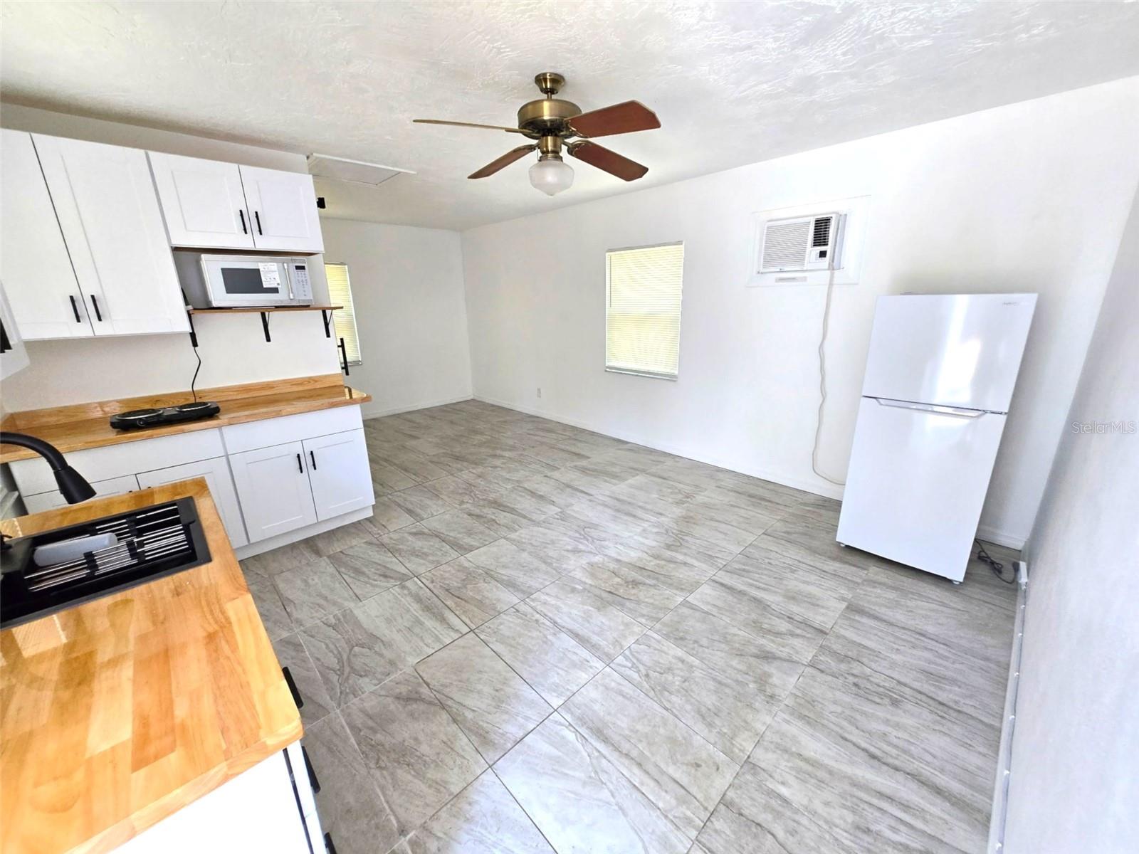 Image 8 of 13 For 1611 Canterbury Road N
