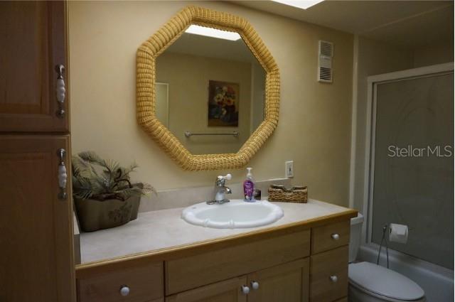 Image 11 of 58 For 4900 Brittany Drive S 1812