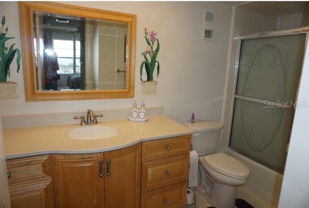 Image 19 of 58 For 4900 Brittany Drive S 1812