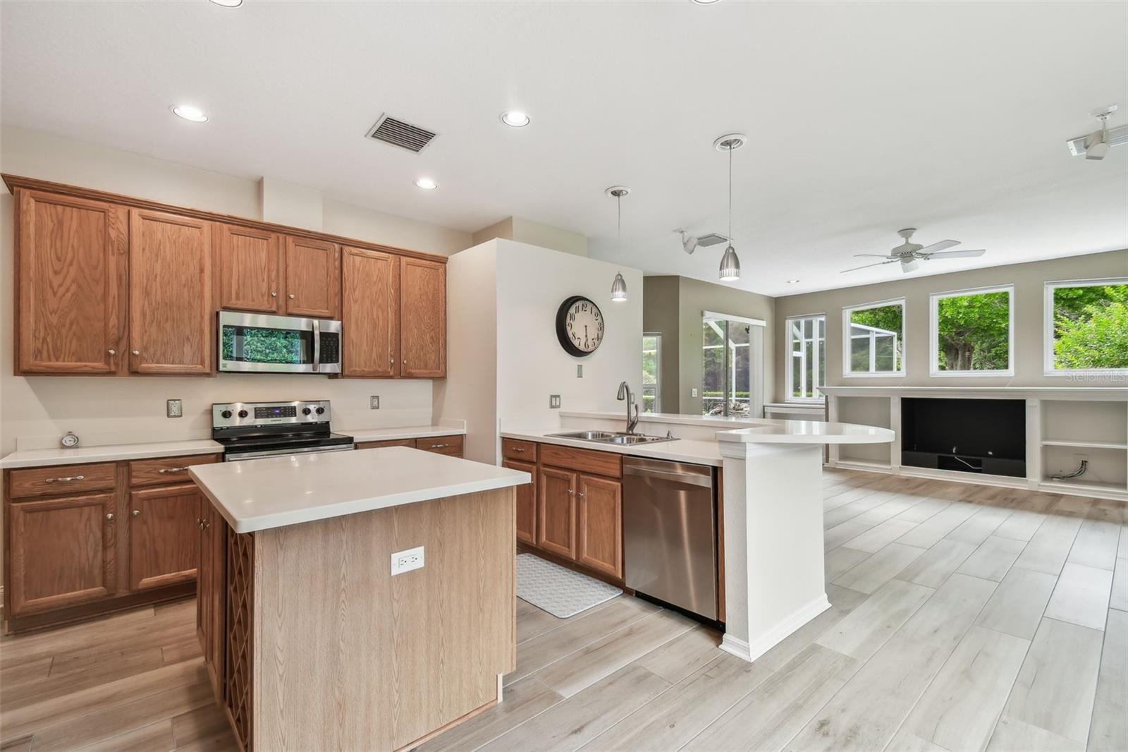 Image 4 of 55 For 19106 Beckett Drive