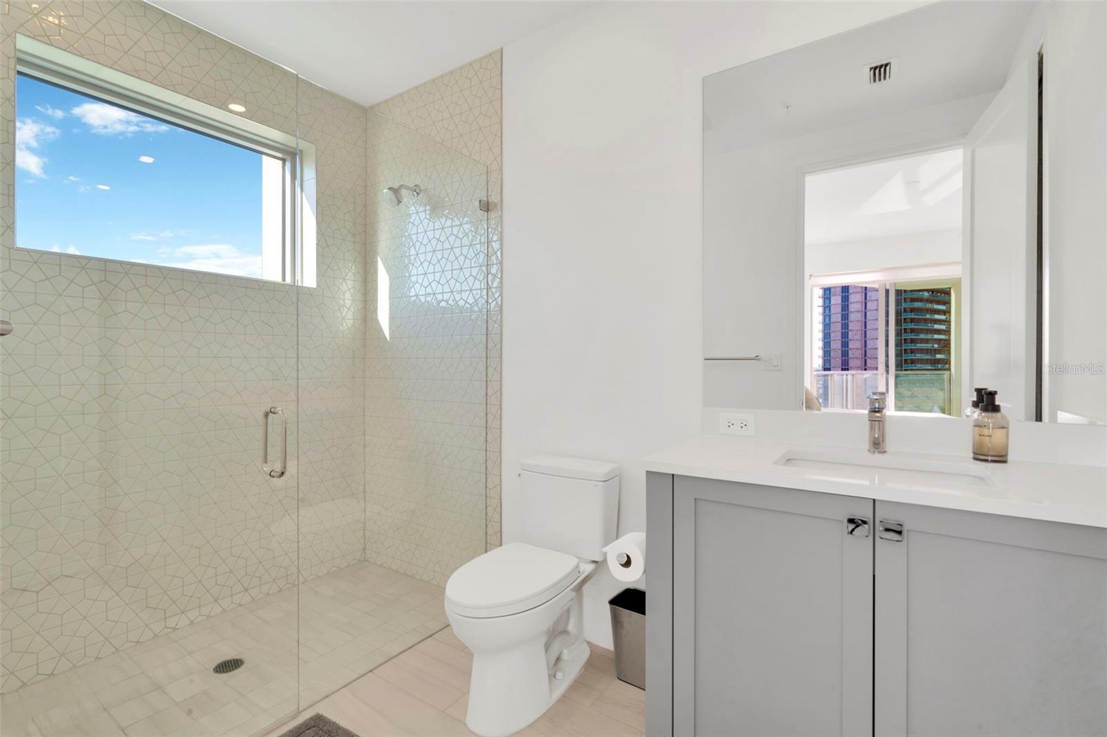 Image 32 of 48 For 2910 W Barcelona Street 1004