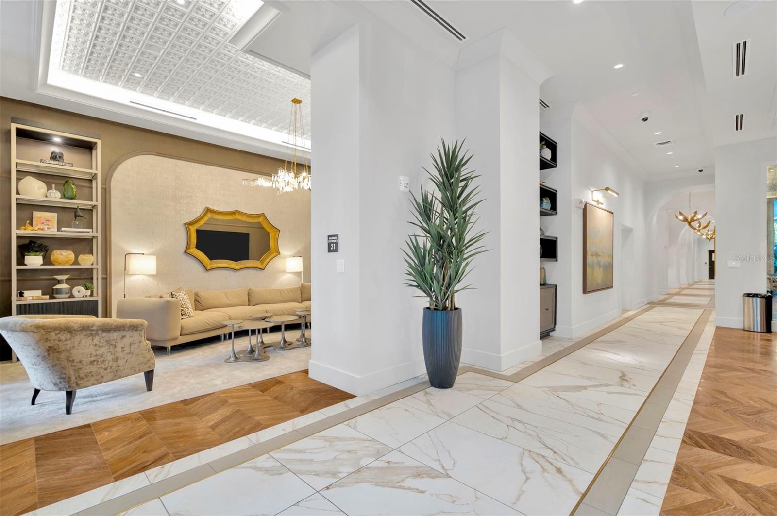 Image 35 of 48 For 2910 W Barcelona Street 1004