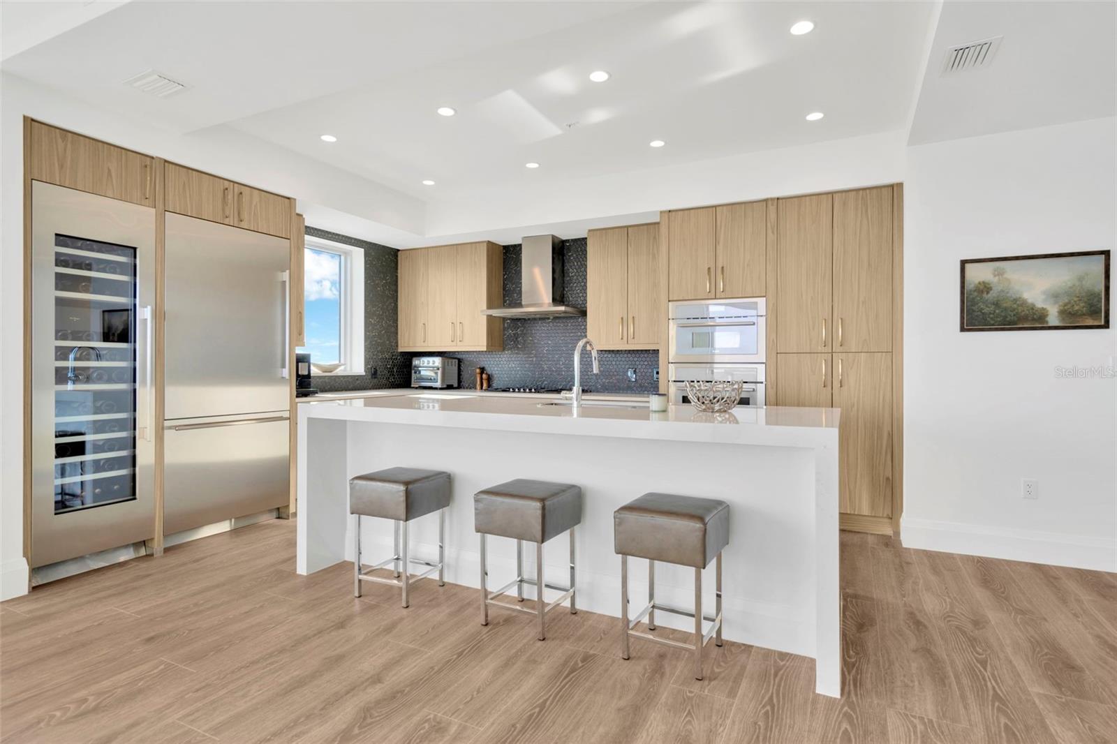 Image 9 of 48 For 2910 W Barcelona Street 1004