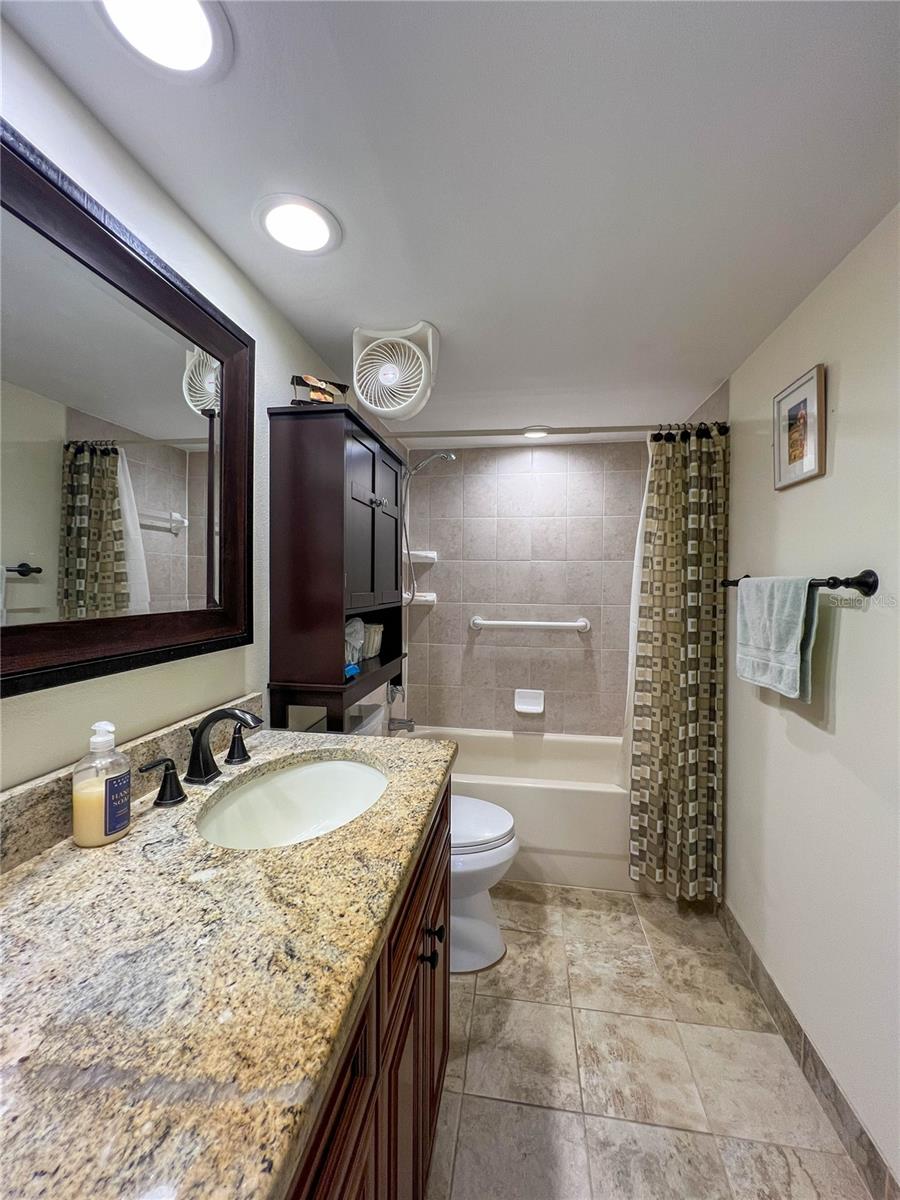 Image 21 of 58 For 9860 62nd Terrace N 1013