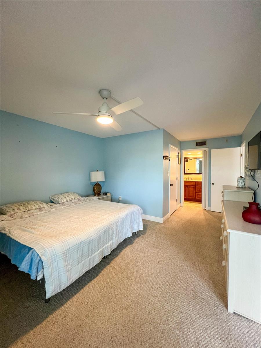 Image 33 of 58 For 9860 62nd Terrace N 1013