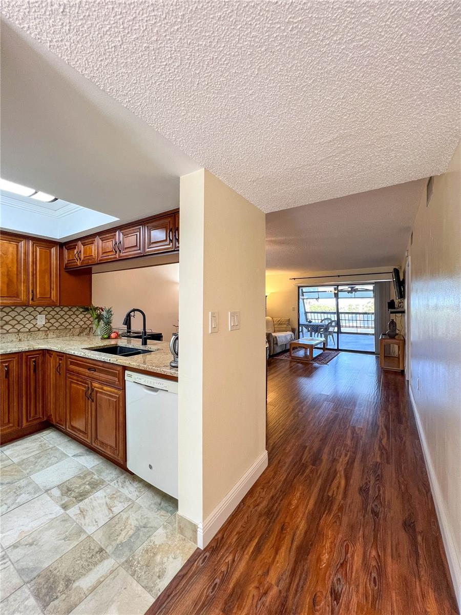 Image 4 of 58 For 9860 62nd Terrace N 1013