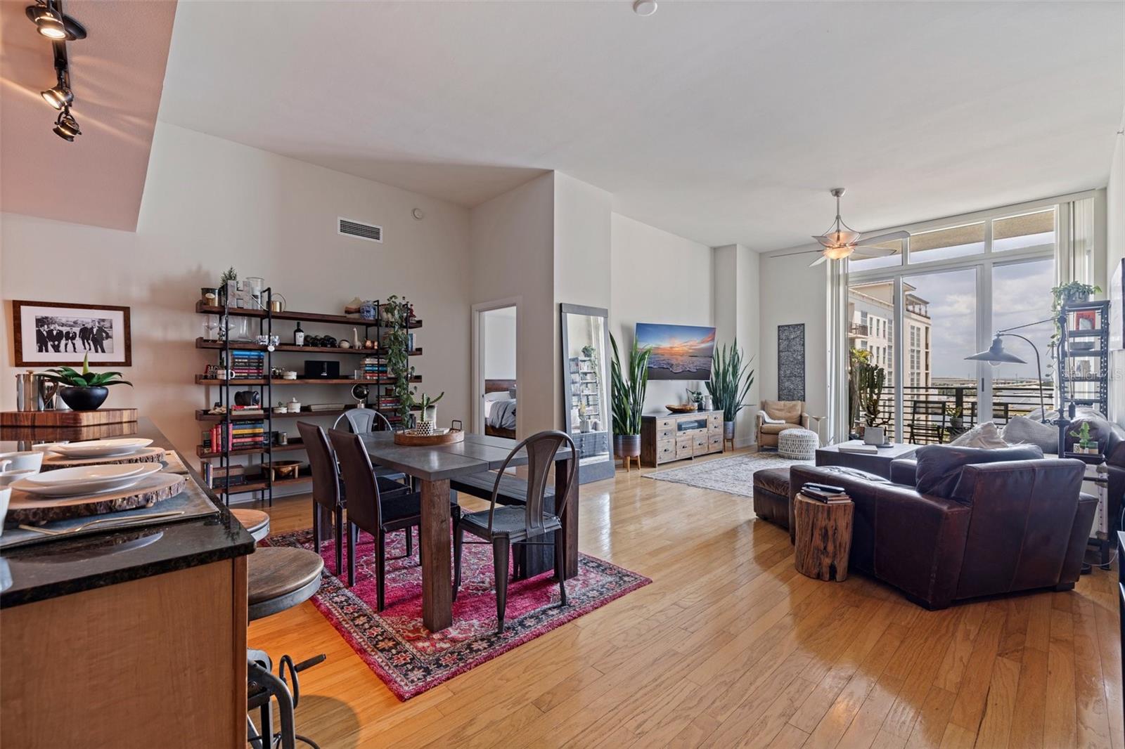 Image 5 of 45 For 1208 Kennedy Boulevard 831