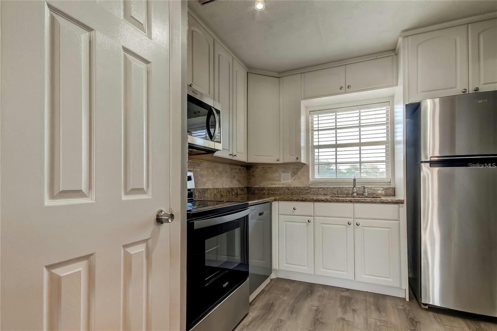 Image 14 of 58 For 10530 77th Terrace 224