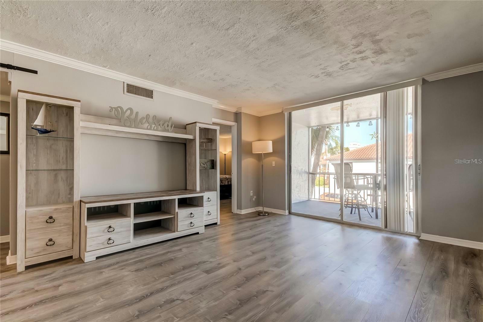 Image 18 of 58 For 10530 77th Terrace 224