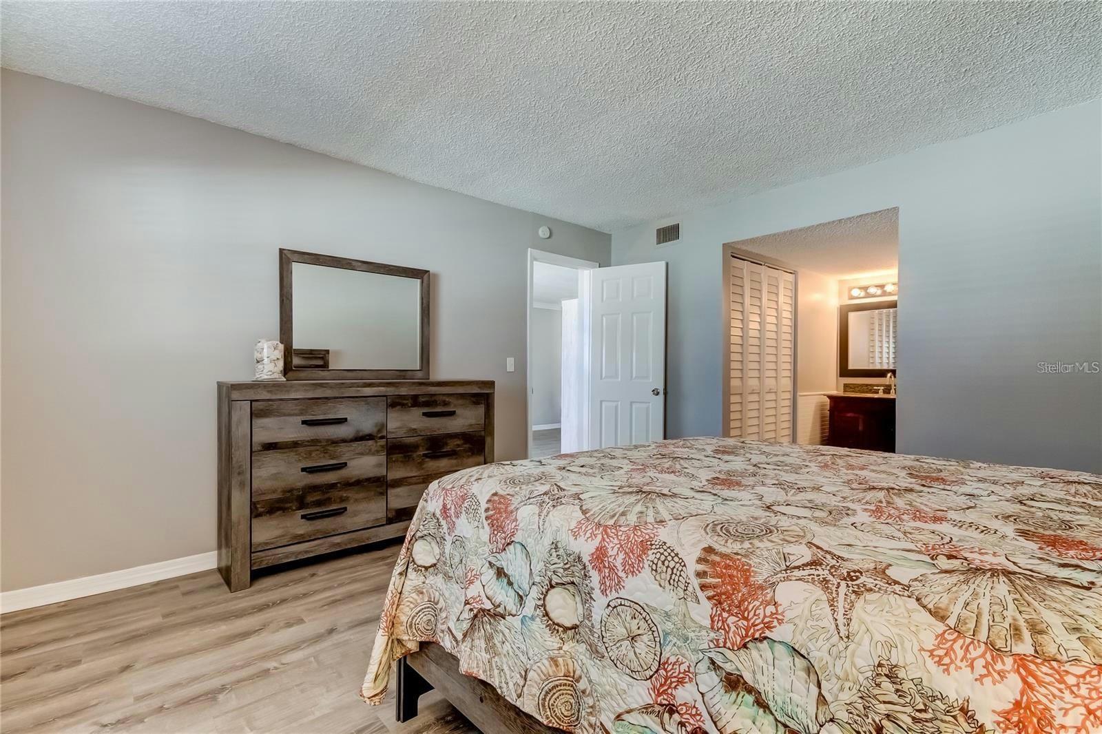 Image 34 of 58 For 10530 77th Terrace 224