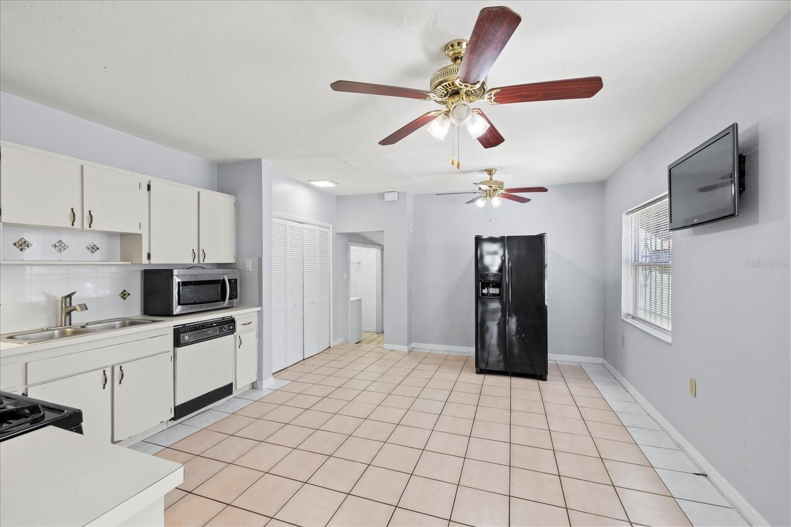 Image 11 of 38 For 2306 Ivy Street