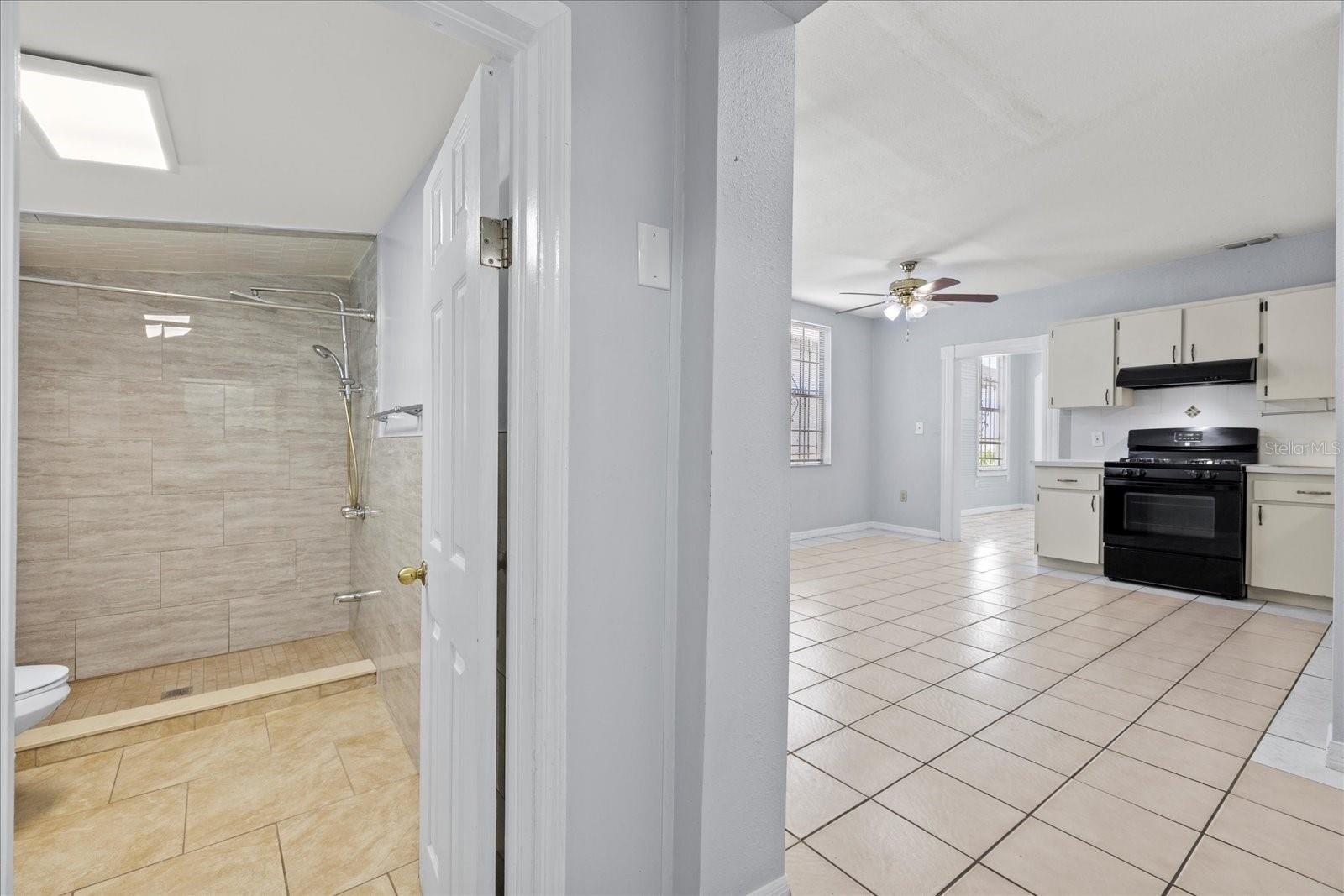 Image 17 of 38 For 2306 Ivy Street