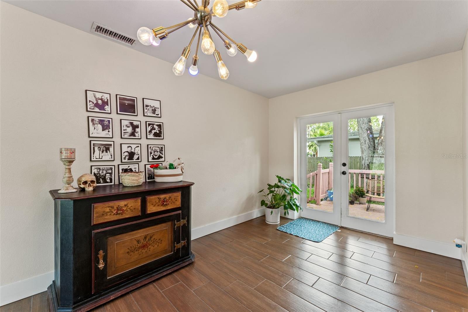 Image 21 of 43 For 4600 Chancellor Street Ne