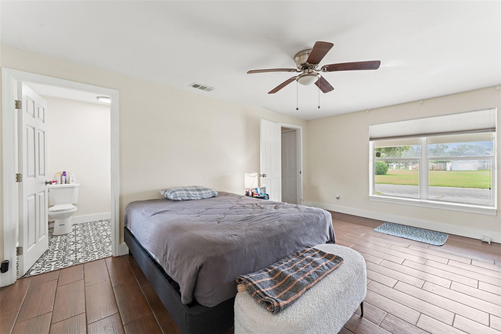Image 22 of 43 For 4600 Chancellor Street Ne