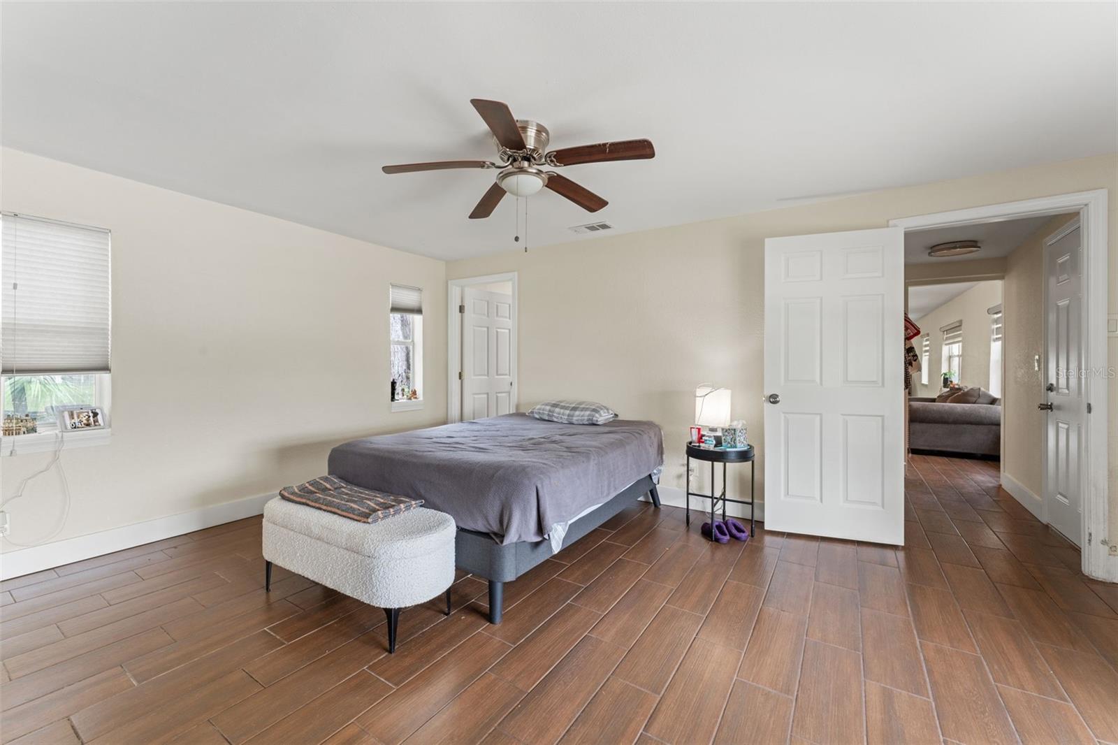Image 23 of 43 For 4600 Chancellor Street Ne