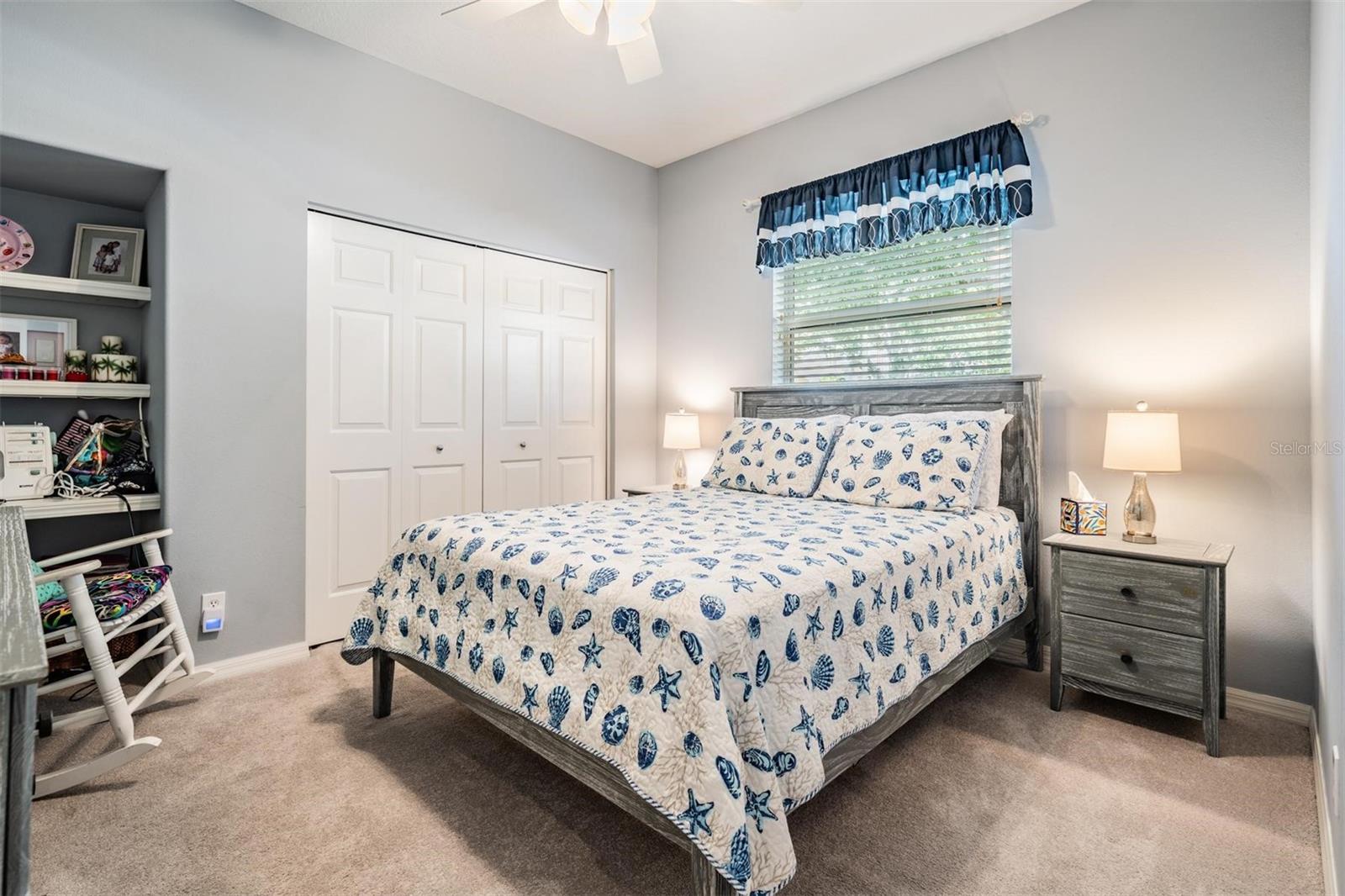Listing photo id 27 for 3727 Janus Way