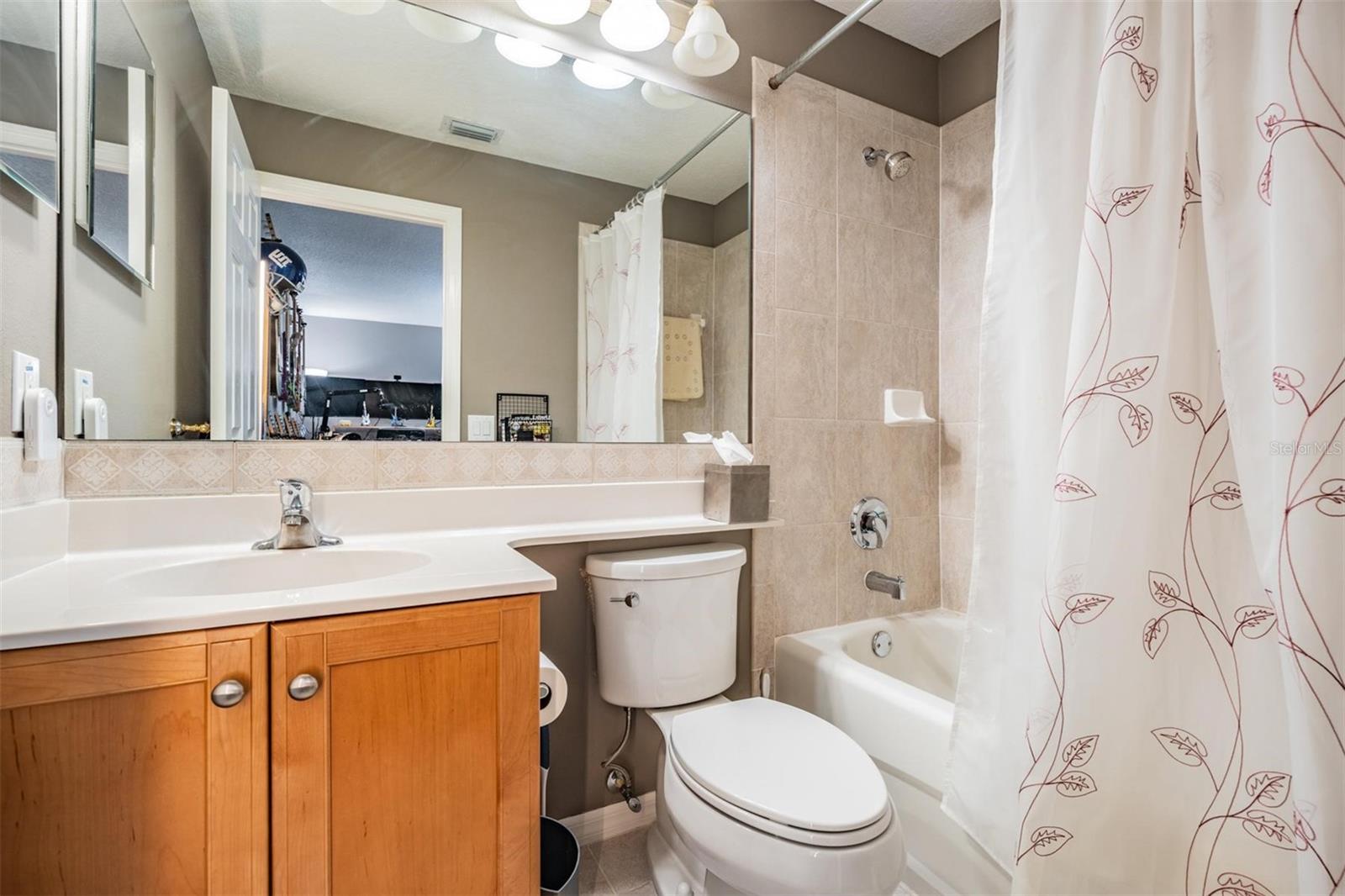 Listing photo id 36 for 3727 Janus Way