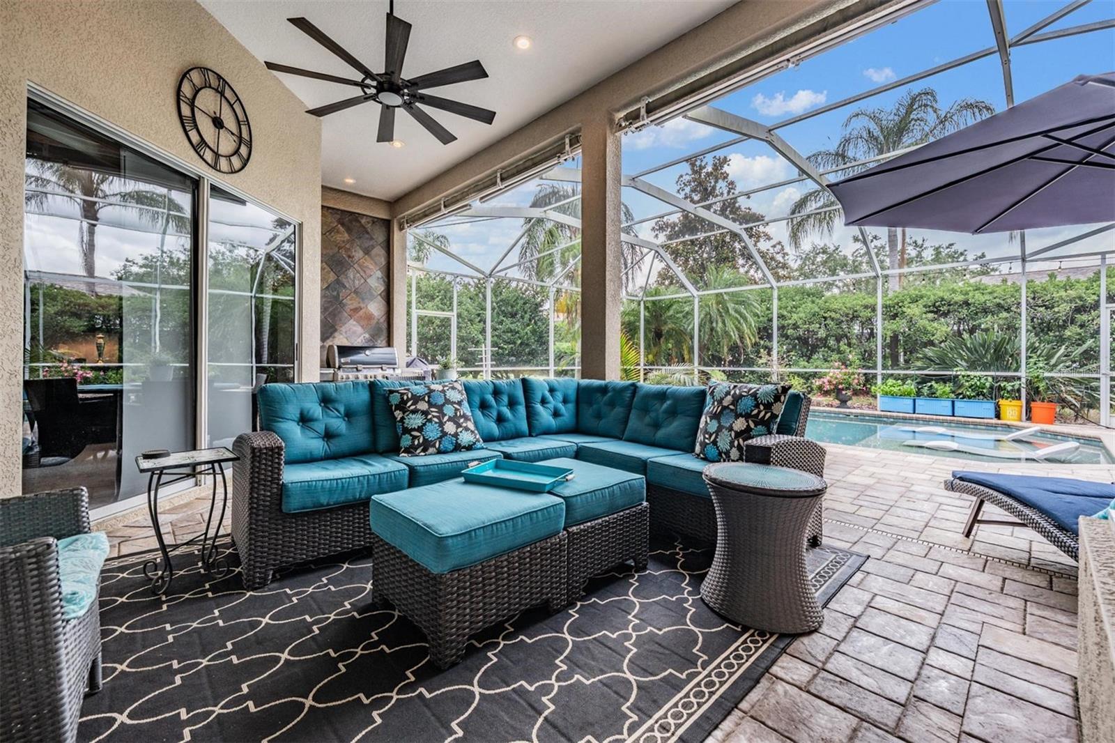Listing photo id 37 for 3727 Janus Way