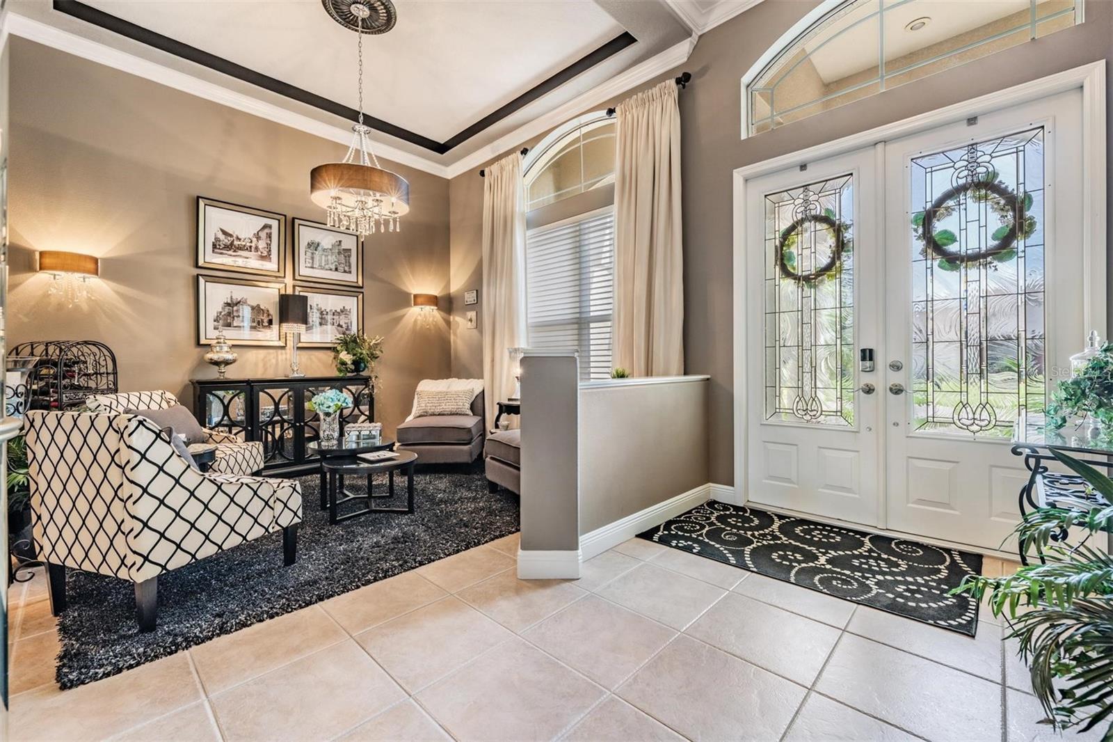Listing photo id 2 for 3727 Janus Way