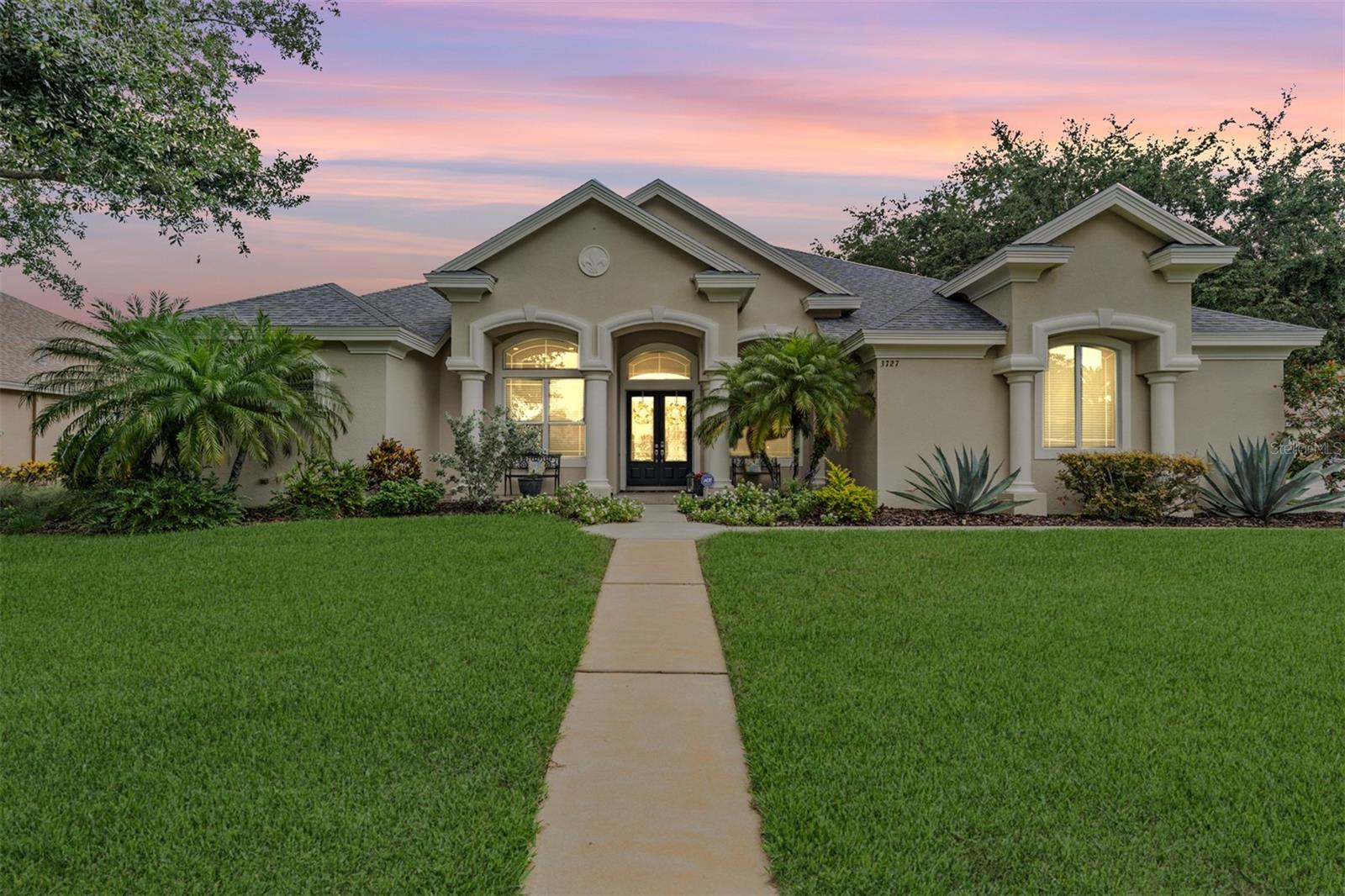 Listing photo id 47 for 3727 Janus Way