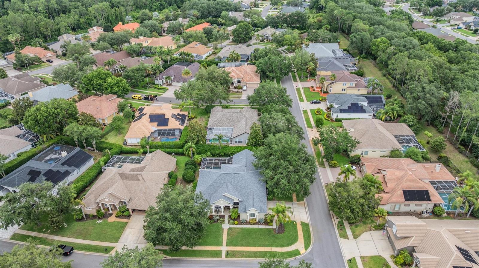 Listing photo id 53 for 3727 Janus Way