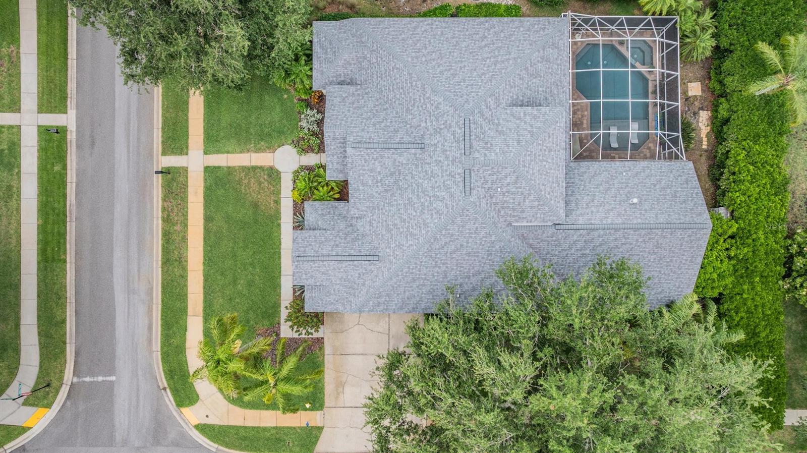 Listing photo id 57 for 3727 Janus Way