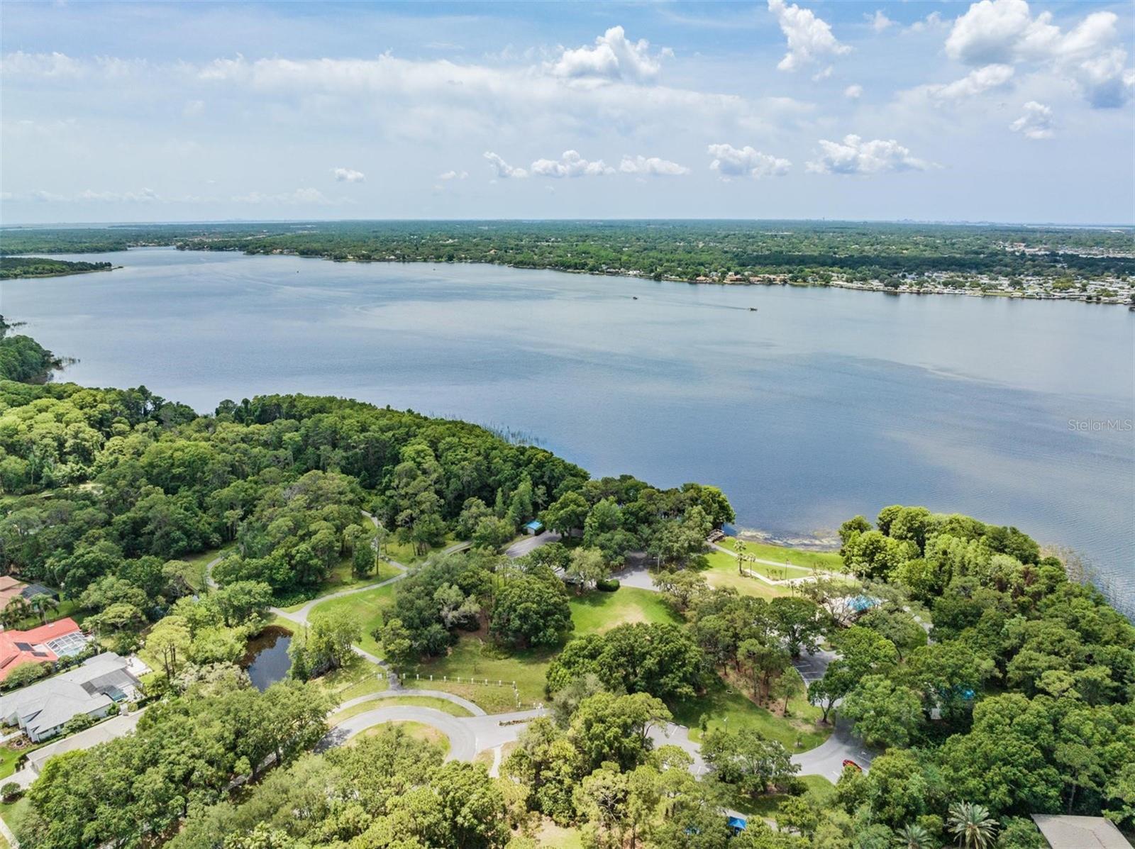 Listing photo id 70 for 3727 Janus Way